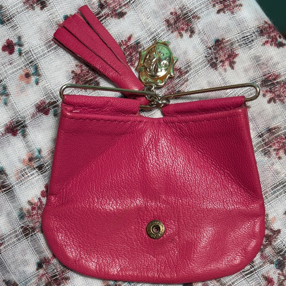 Vintage Italian made Pink Leather Clutch with Gold Accent - Picture 7 of 14